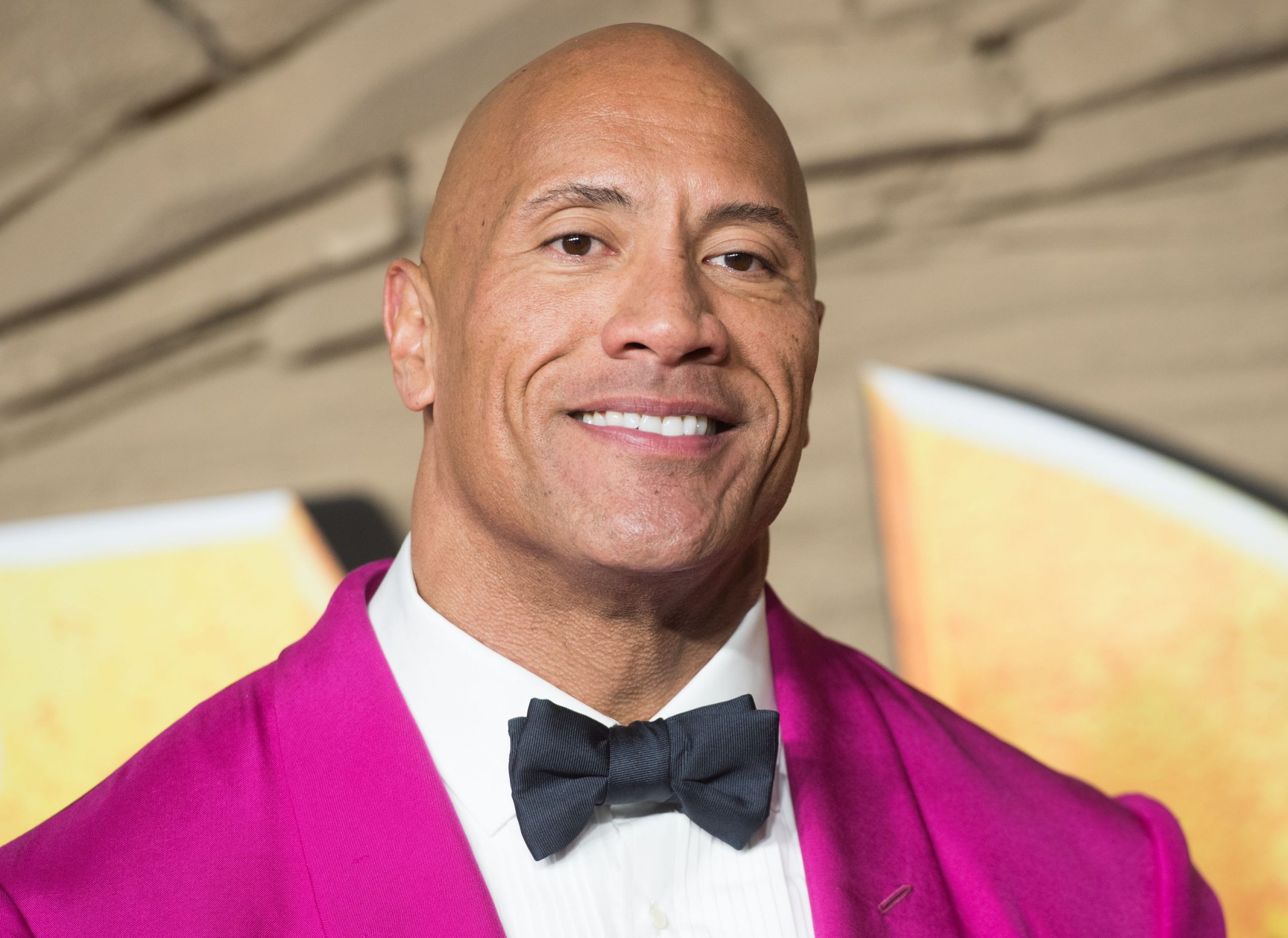 Dwayne-Johnson-arrete-utilisation-armes-a-feu-seven-bucks