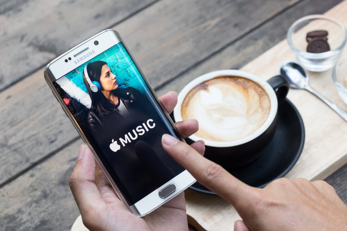 Apple-Music-Voice